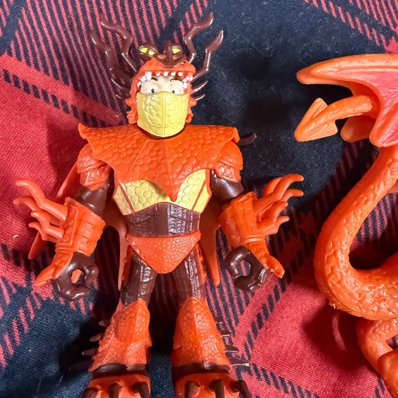 How to Train Your Dragon plus Green Orange Purple Dragon Action Figures Playset - Picture 3 of 16